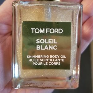 Tom Ford Soleil Blanc Shimmering Oil.